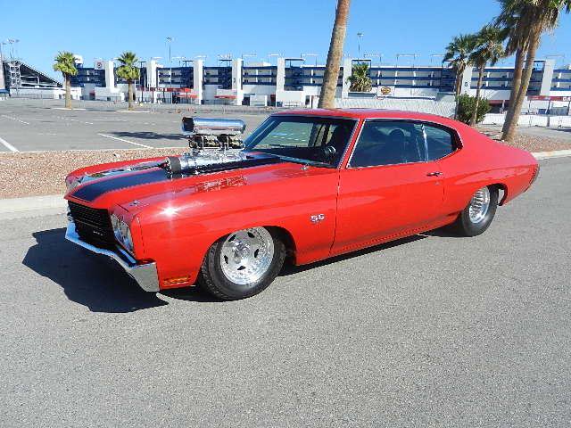 1970 CHEVROLET CHEVELLE CUSTOM 2 DOOR COUPE