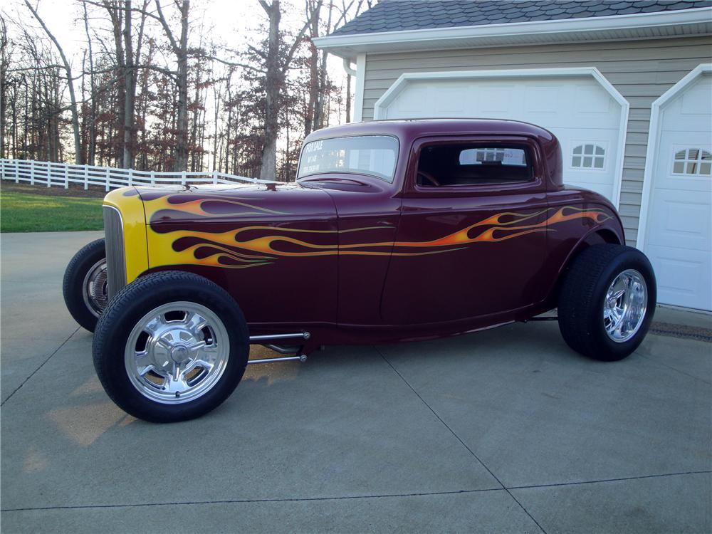 1932 FORD 3 WINDOW CUSTOM COUPE