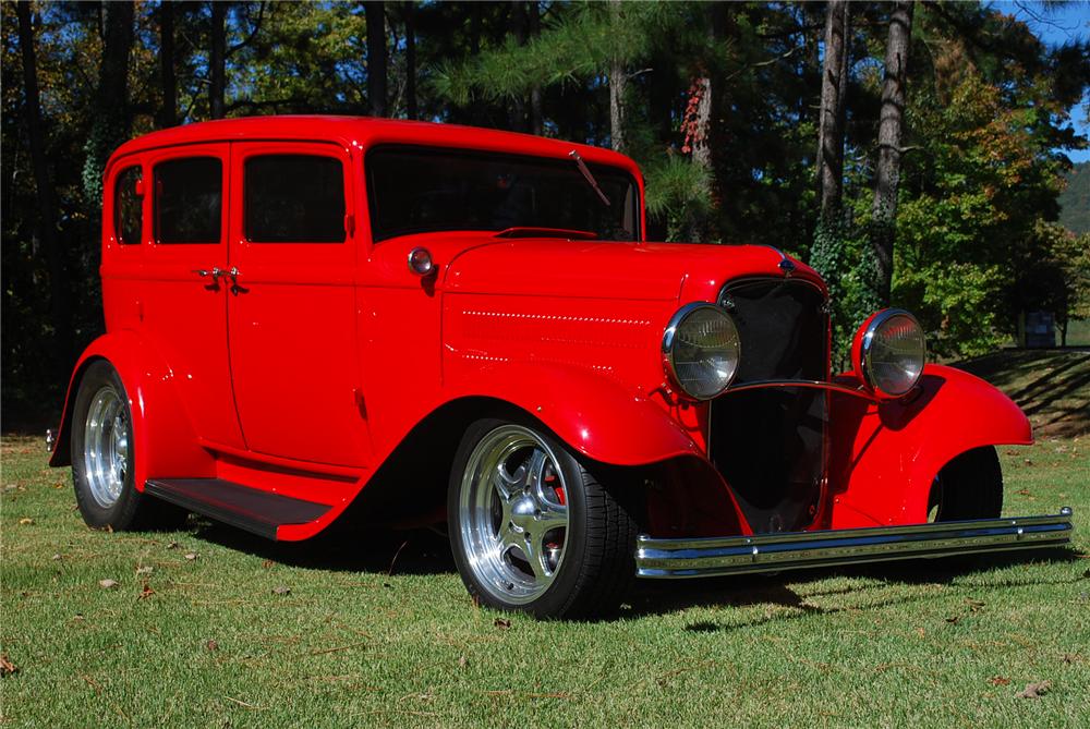 1932 FORD CUSTOM 4 DOOR SEDAN