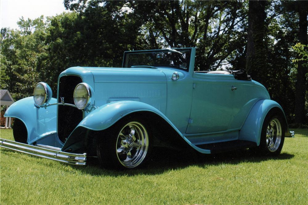 1932 FORD CUSTOM CABRIOLET