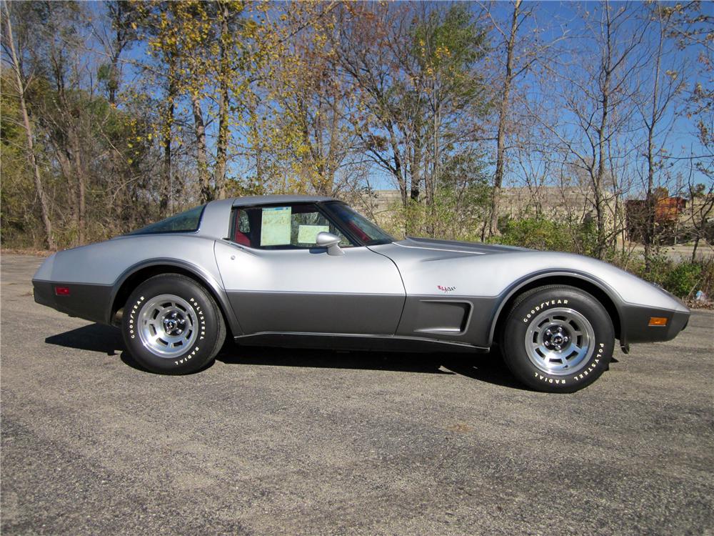 1978 CHEVROLET CORVETTE 2 DOOR COUPE