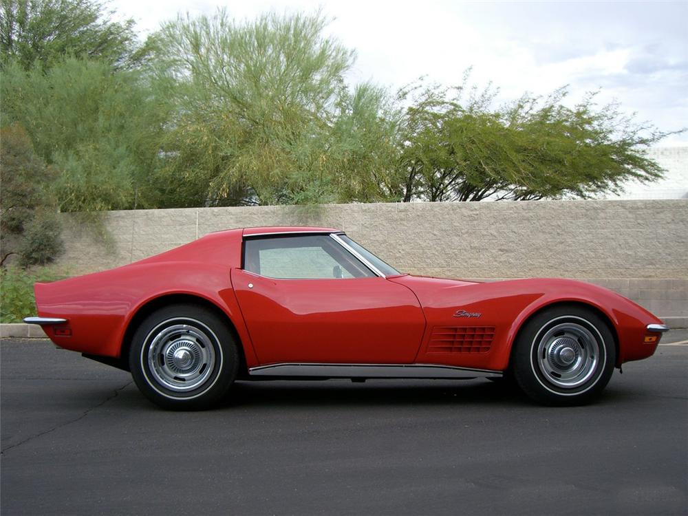 1971 CHEVROLET CORVETTE 2 DOOR COUPE