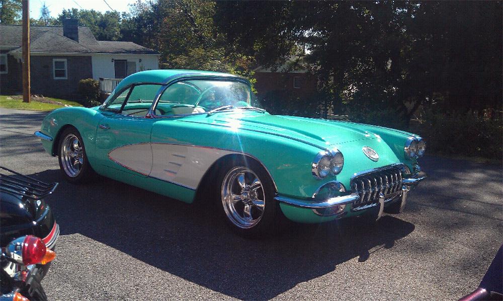 1958 CHEVROLET CORVETTE CUSTOM CONVERTIBLE