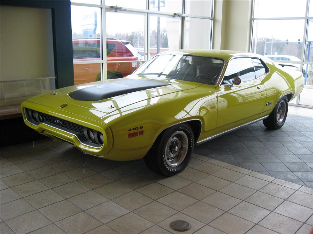 1971 PLYMOUTH GTX 2 DOOR COUPE