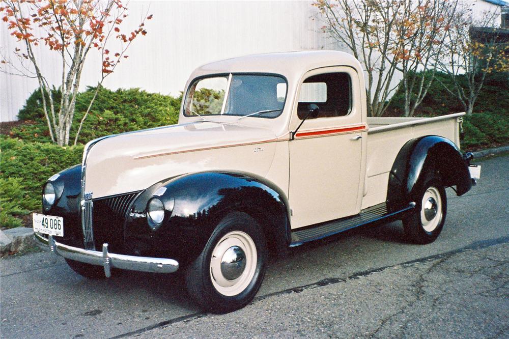 1940 FORD PICKUP