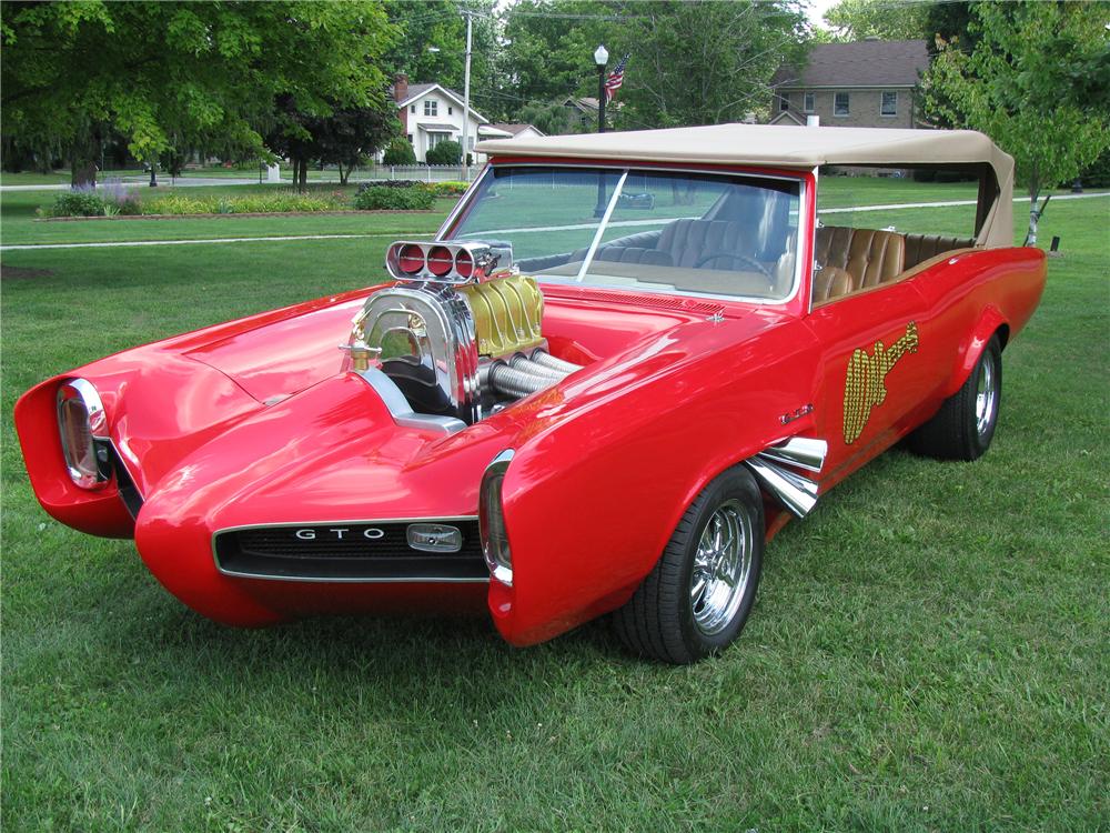 1966 PONTIAC MONKEES CAR REPLICA