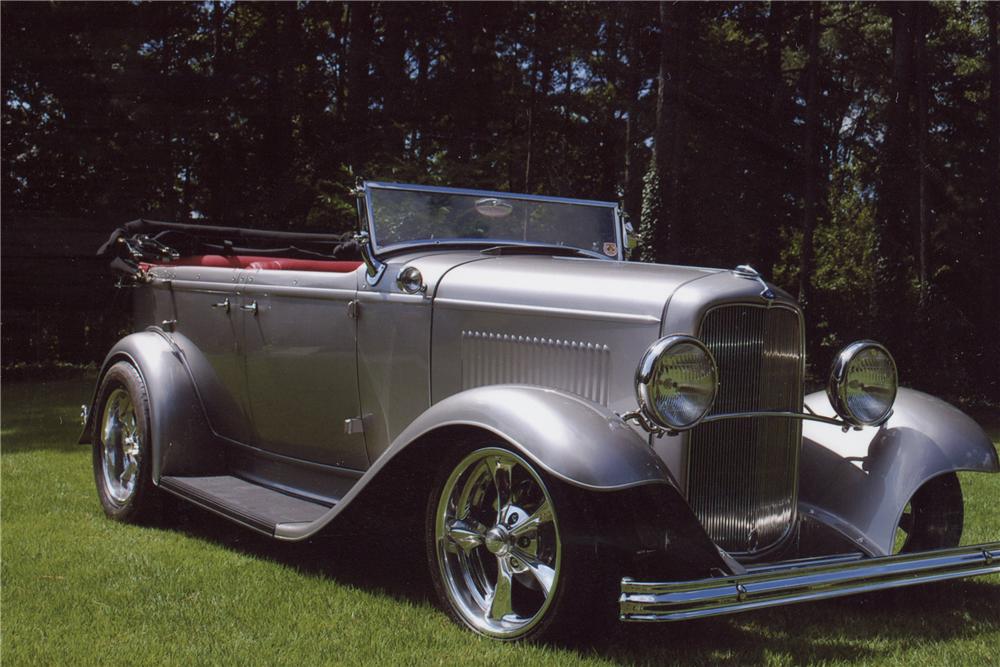 1932 FORD CUSTOM PHAETON