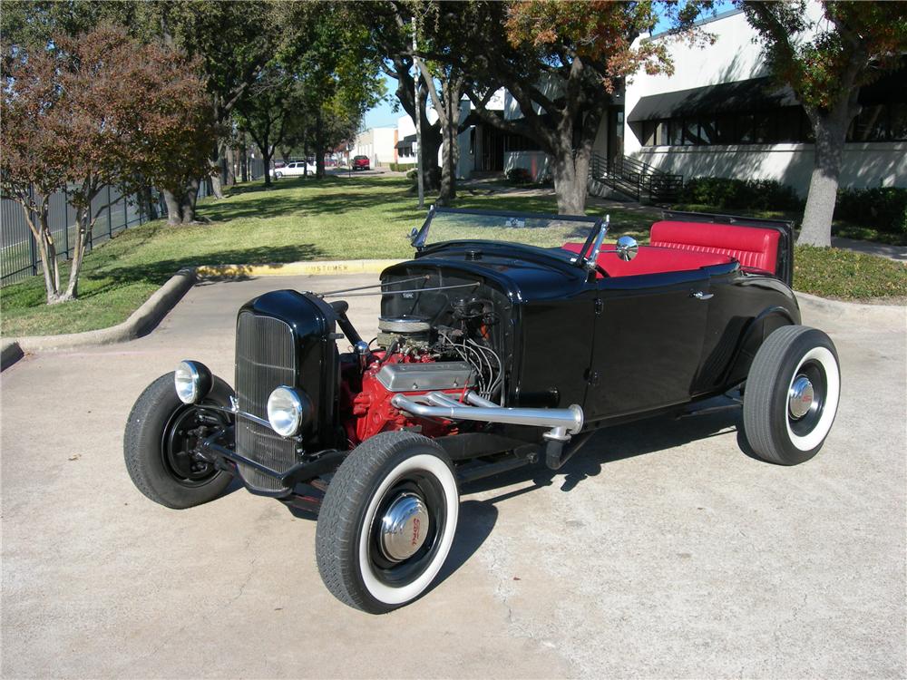 1930 FORD CUSTOM ROADSTER