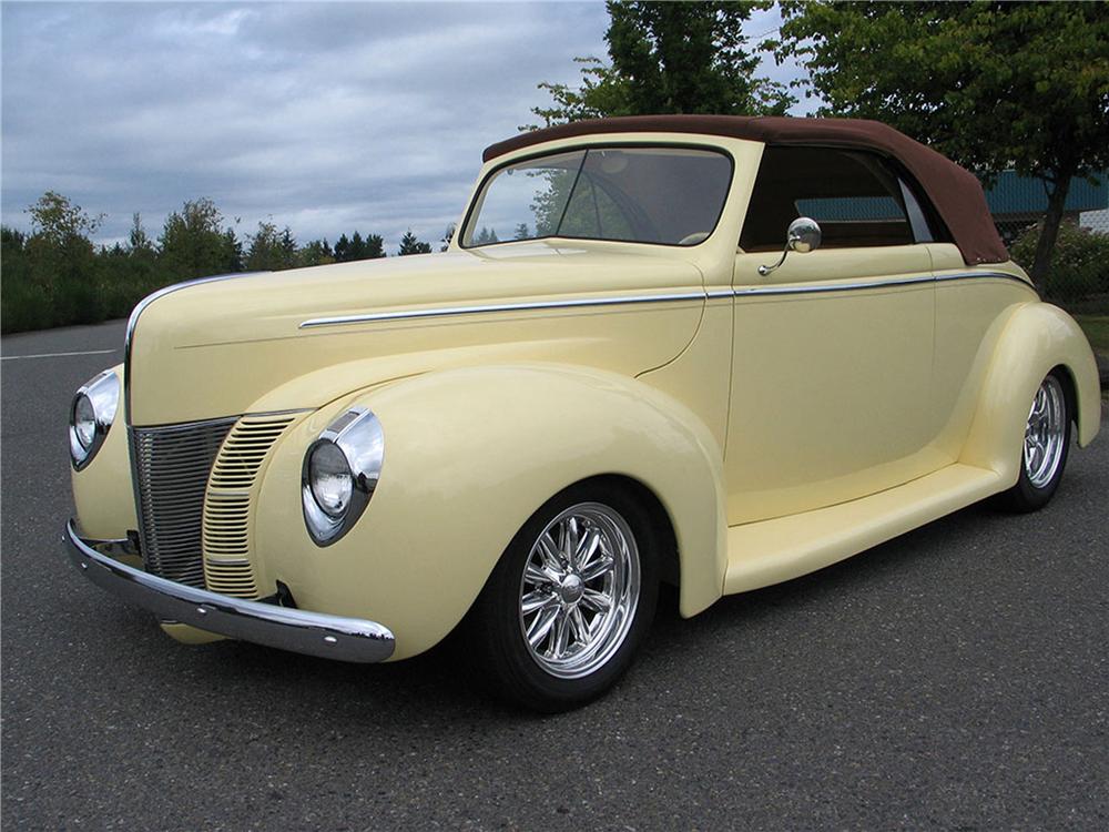 1940 FORD CUSTOM CONVERTIBLE