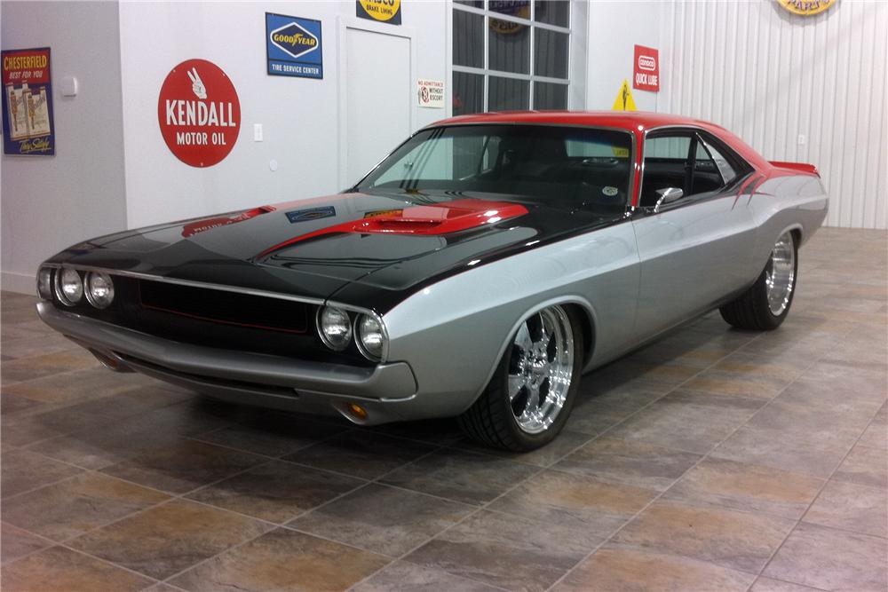 1970 DODGE CHALLENGER CUSTOM 2 DOOR COUPE