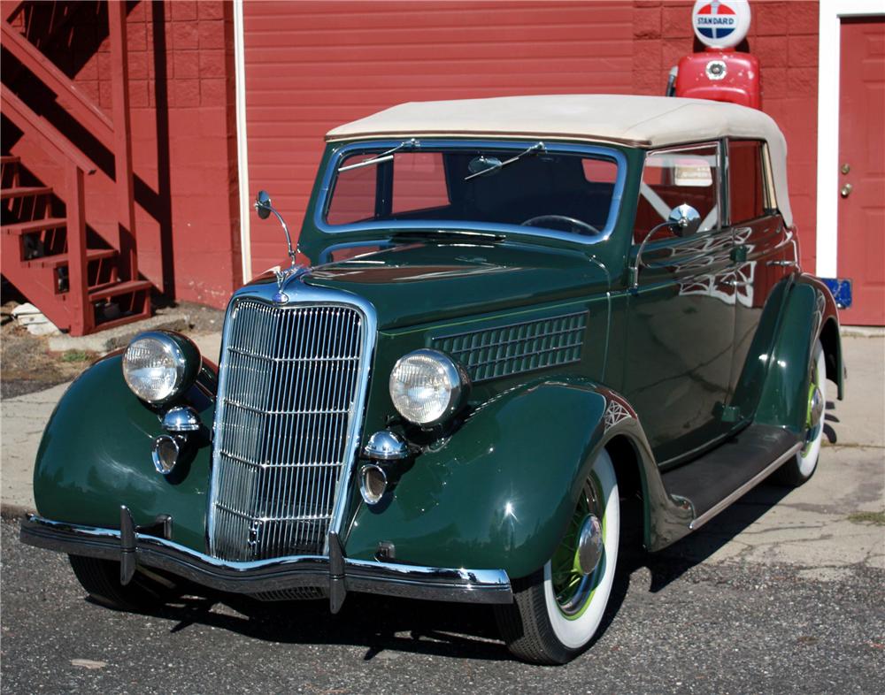 1935 FORD CONVERTIBLE SEDAN