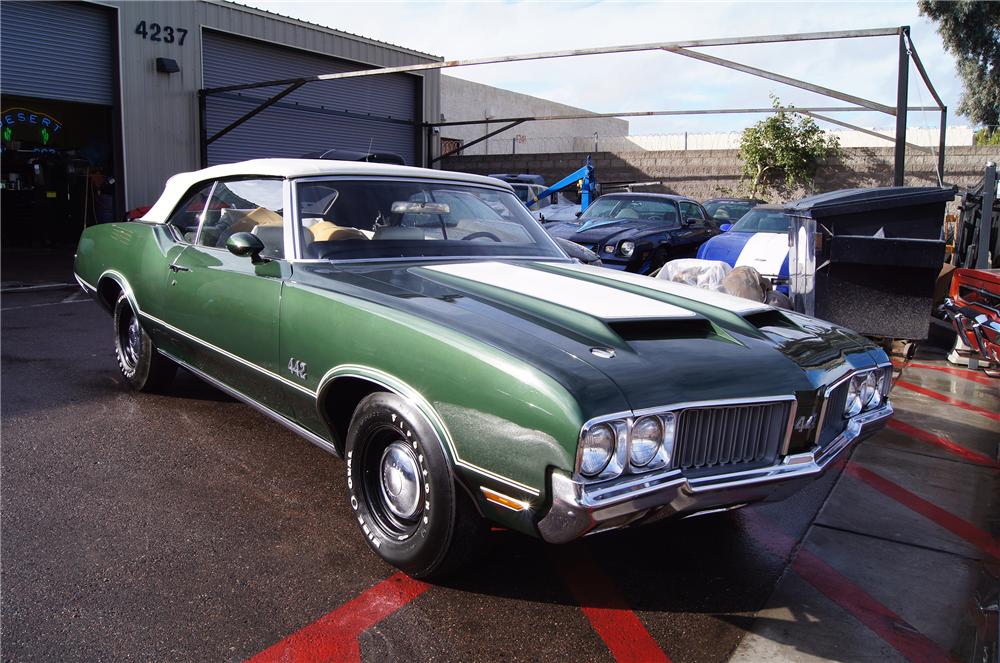 1970 OLDSMOBILE 442 CONVERTIBLE