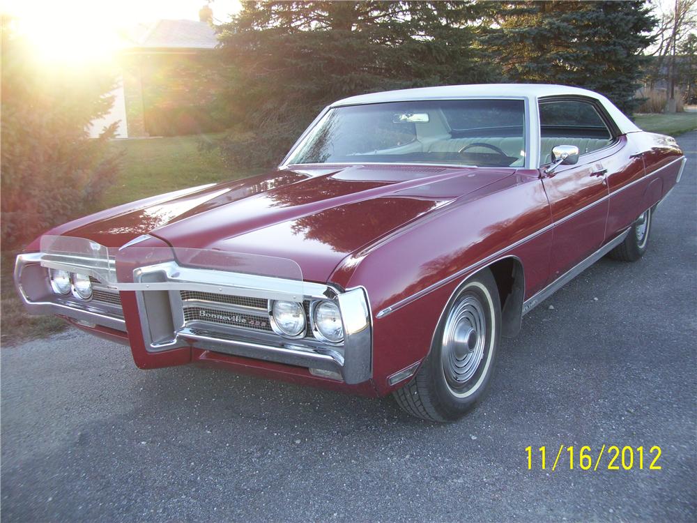 1969 PONTIAC BONNEVILLE 4 DOOR HARDTOP