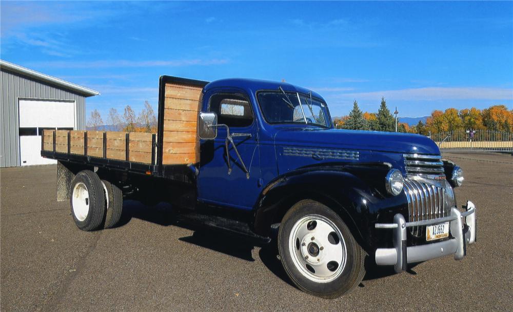 1941 CHEVROLET FLATBED TRUCK