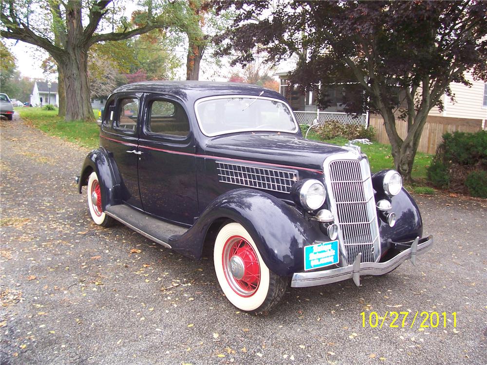 1935 FORD 48 SLANTBACK 4 DOOR SEDAN