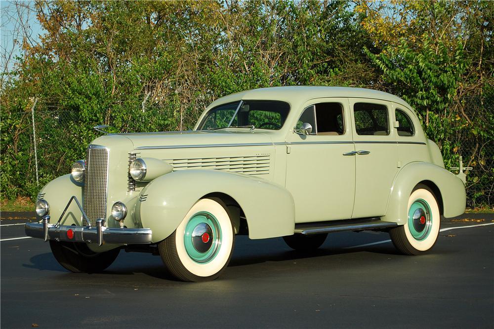 1937 LASALLE SEDAN