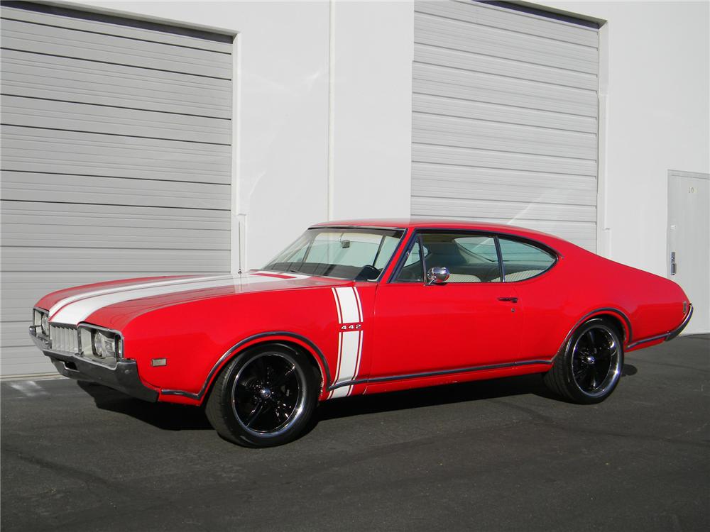 1968 OLDSMOBILE CUTLASS 2 DOOR HOLIDAY COUPE