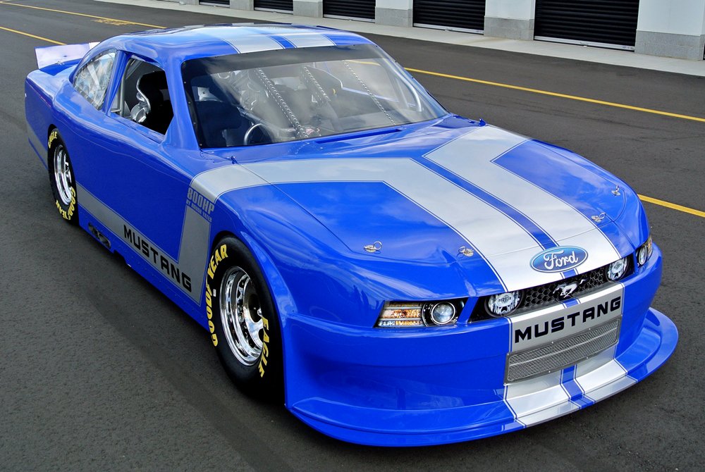 2012 FORD MUSTANG GT NASCAR RACE CAR on Wednesday @ 06:00 PM