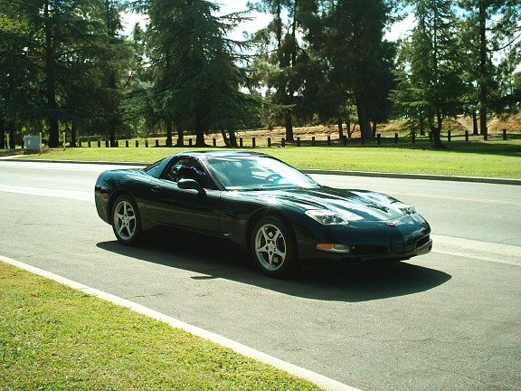 2001 CHEVROLET CORVETTE 2 DOOR COUPE