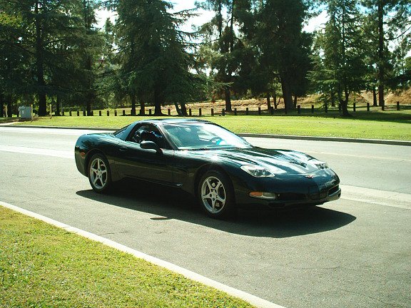 2001 CHEVROLET CORVETTE 2 DOOR COUPE