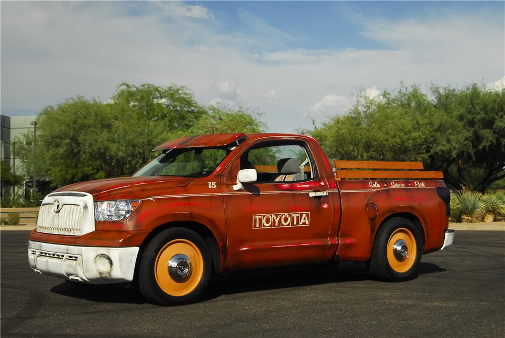 2011 TOYOTA TUNDRA CUSTOM PICKUP