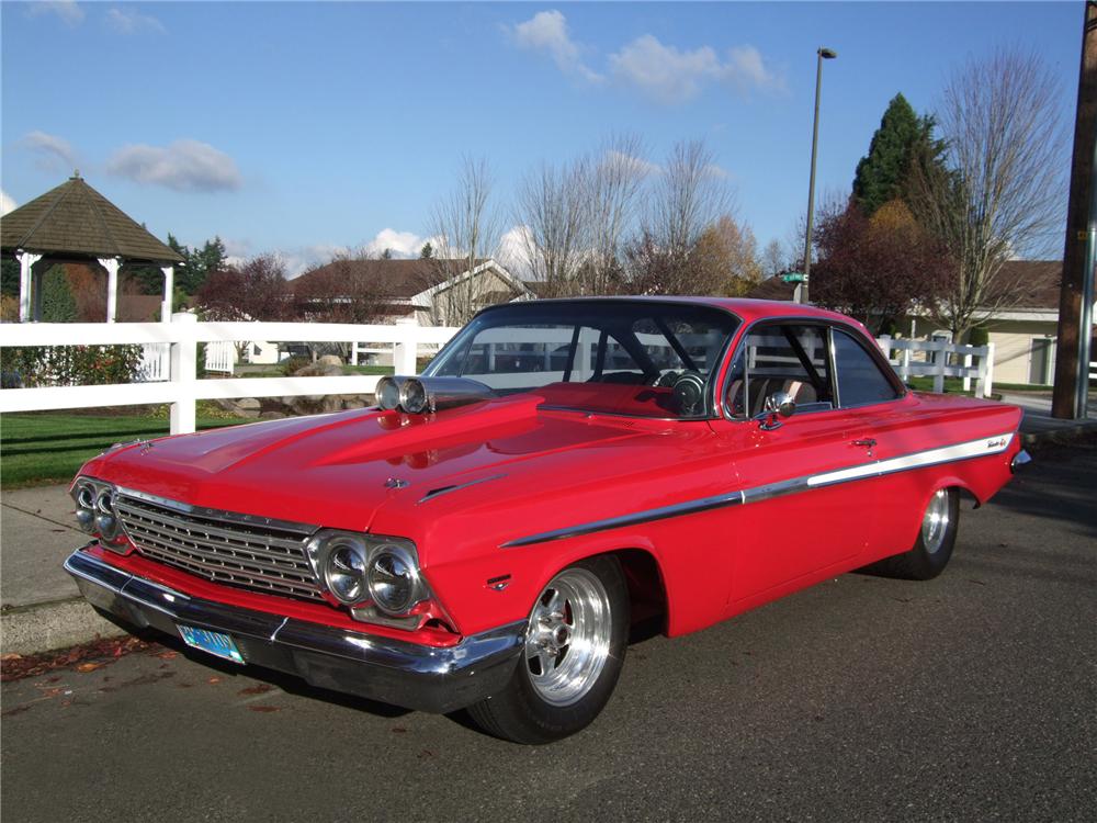 1961 CHEVROLET IMPALA CUSTOM 2 DOOR BUBBLE TOP