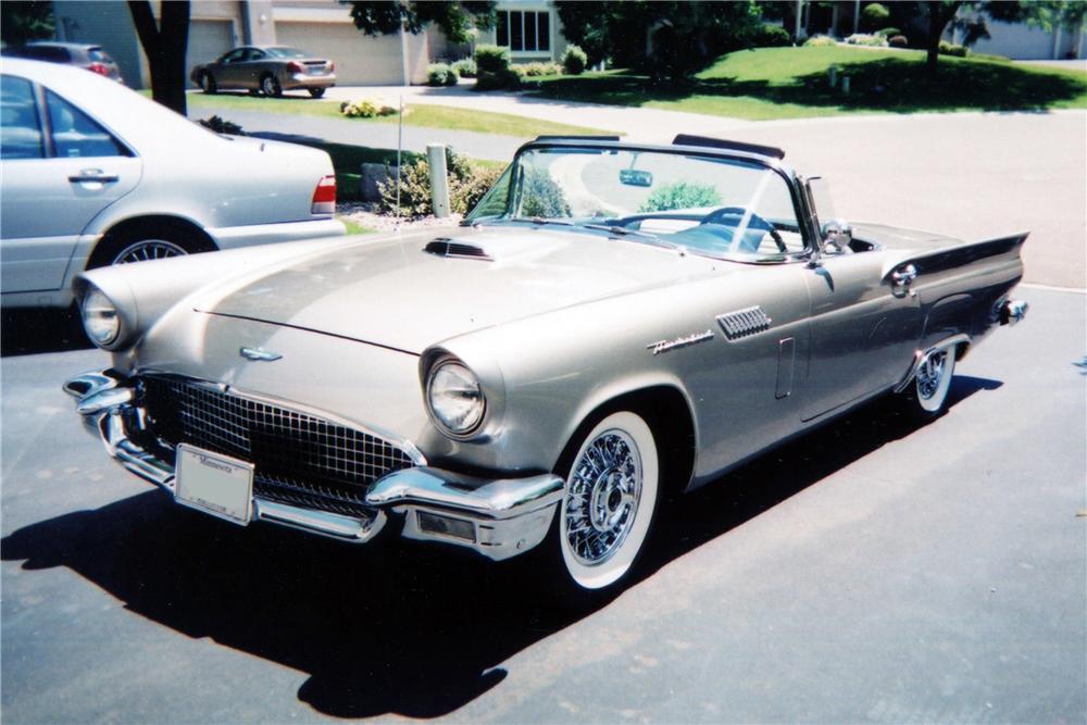 1957 FORD THUNDERBIRD CONVERTIBLE