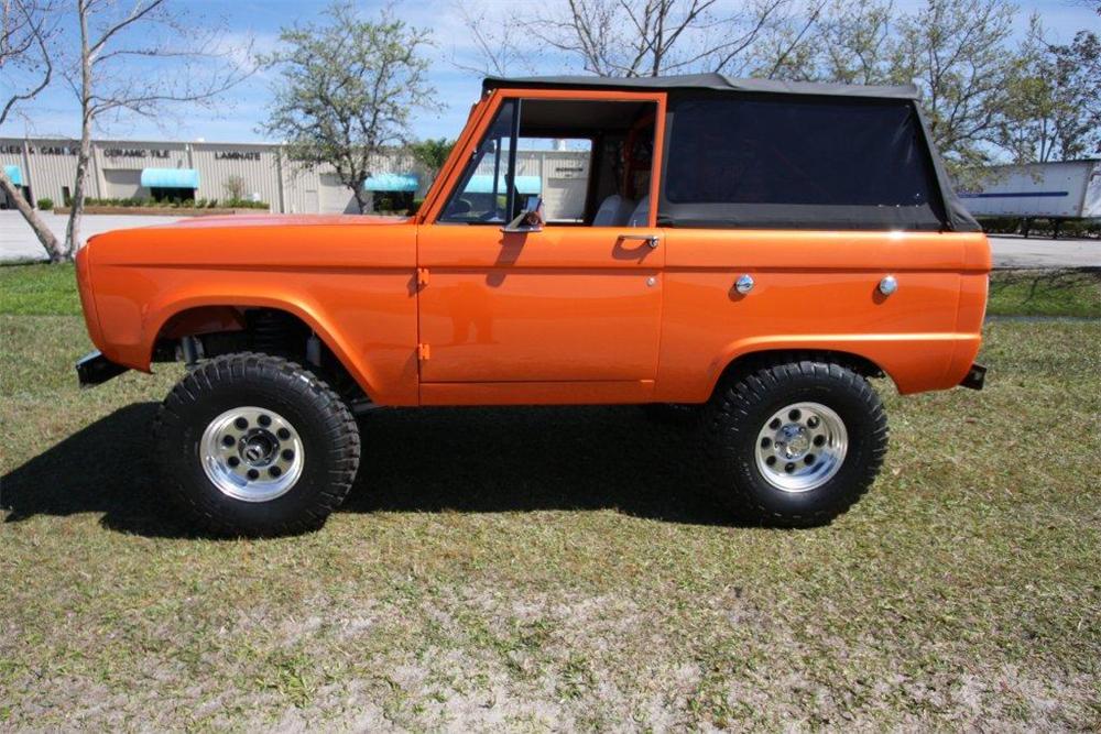 1969 FORD BRONCO CUSTOM SUV