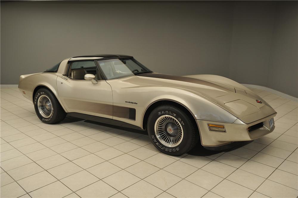 1982 CHEVROLET CORVETTE COUPE