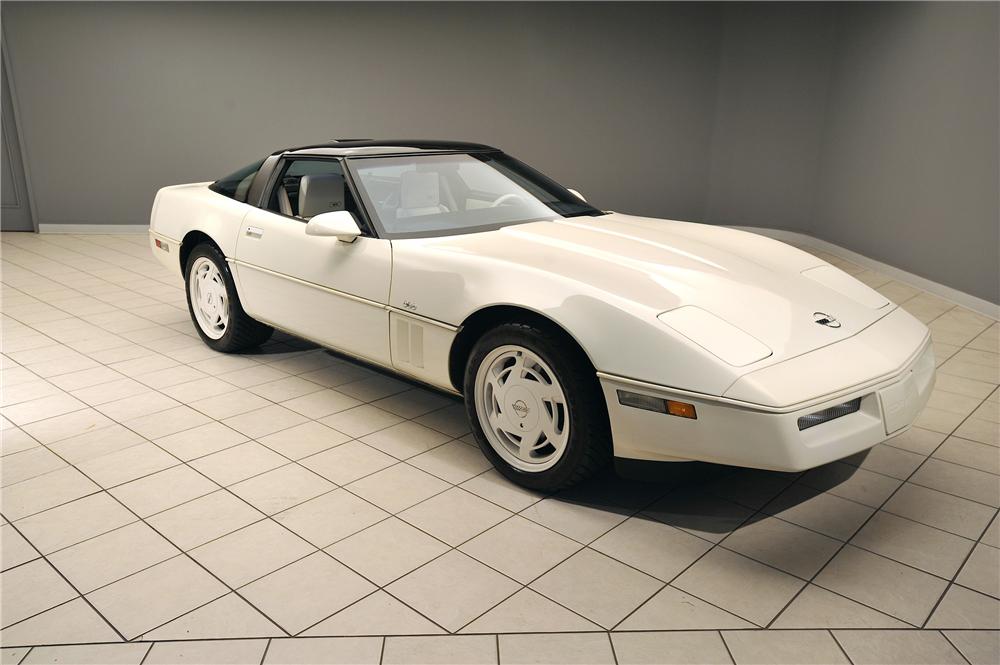 1988 CHEVROLET CORVETTE COUPE