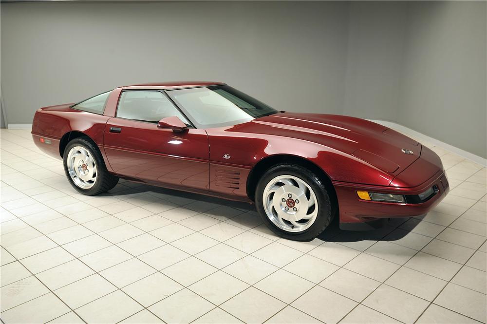 1993 CHEVROLET CORVETTE 2 DOOR COUPE