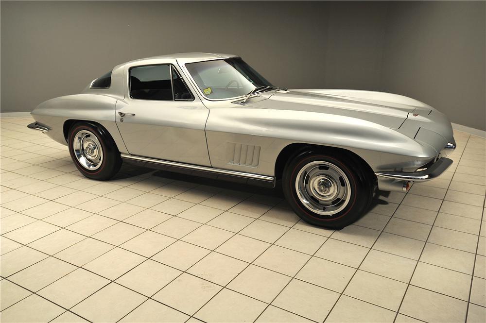 1967 CHEVROLET CORVETTE 2 DOOR COUPE