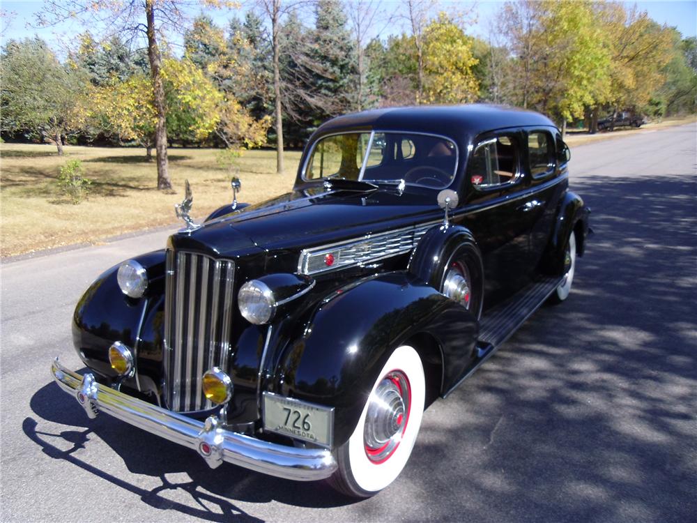 1939 PACKARD SUPER 8 4 DOOR SEDAN