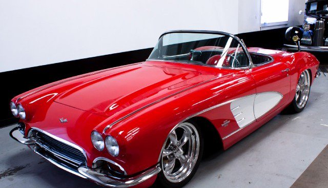 1961 CHEVROLET CORVETTE CUSTOM CONVERTIBLE