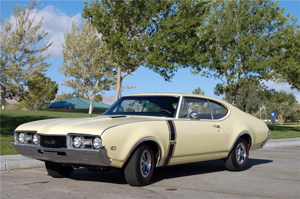 1968 OLDSMOBILE 442 2 DOOR COUPE