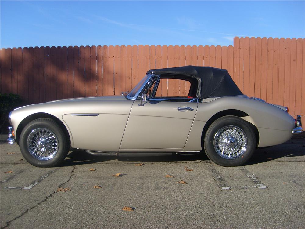 1964 AUSTIN-HEALEY 3000 MARK III BJ8 SPORTS CONVERTIBLE