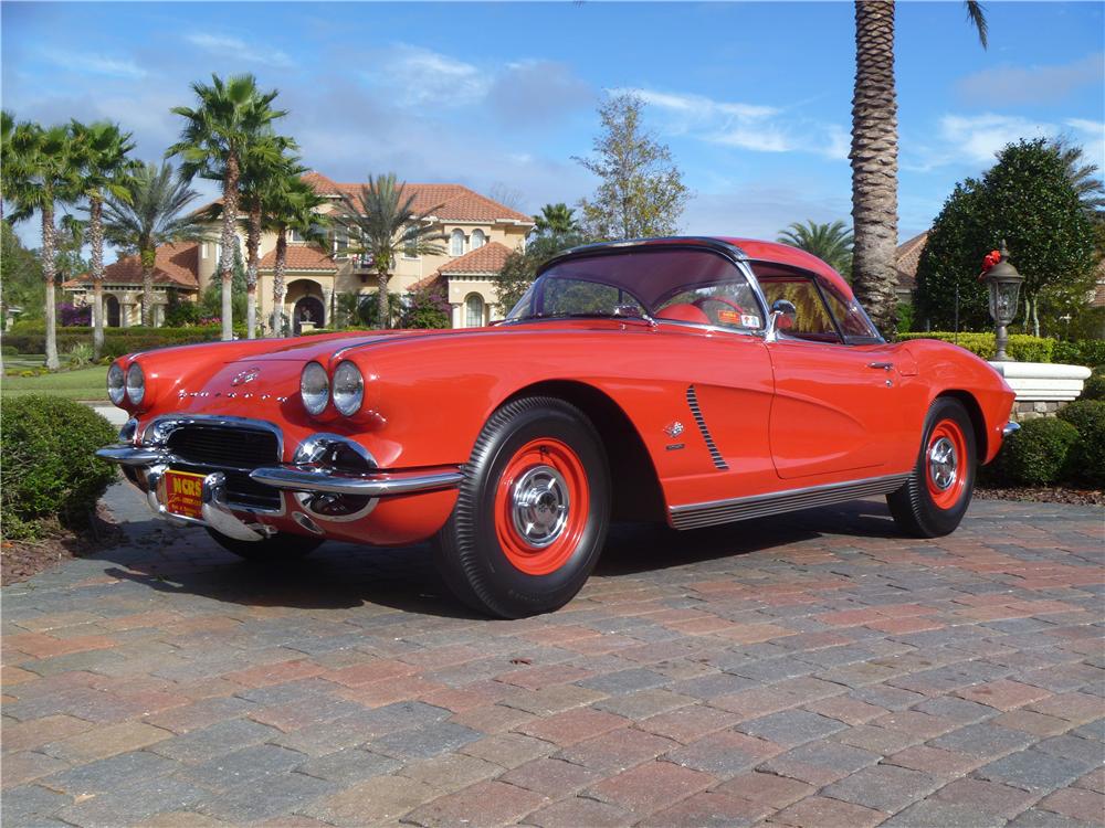 1962 CHEVROLET CORVETTE CONVERTIBLE