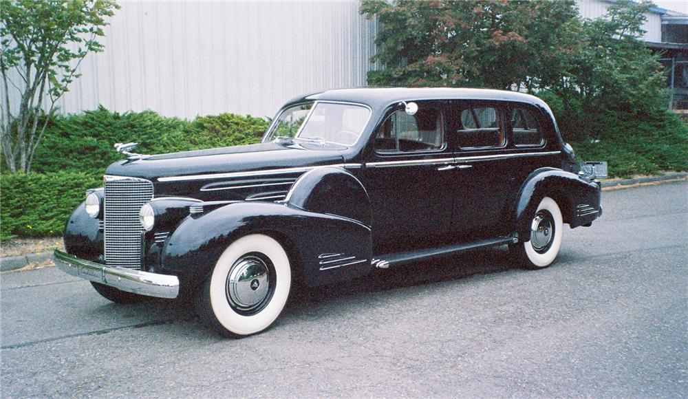 1938 CADILLAC 7 PASSENGER LIMOUSINE