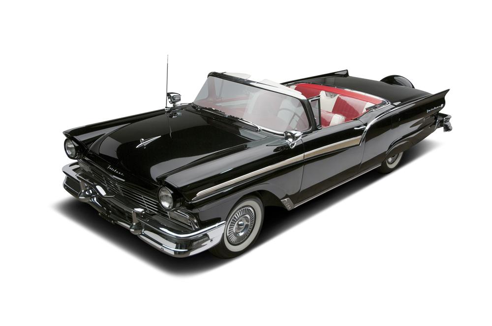 1957 FORD FAIRLANE 500 SKYLINER 