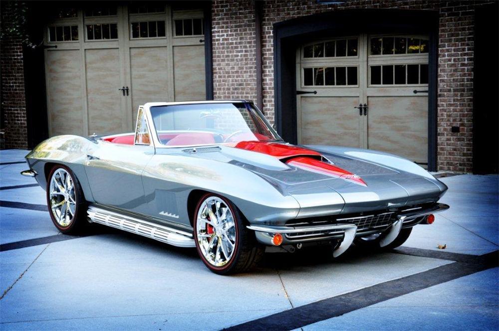 1967 CHEVROLET CORVETTE CUSTOM CONVERTIBLE