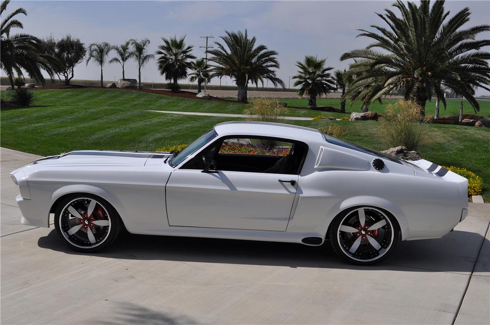 1967 FORD MUSTANG CUSTOM FASTBACK