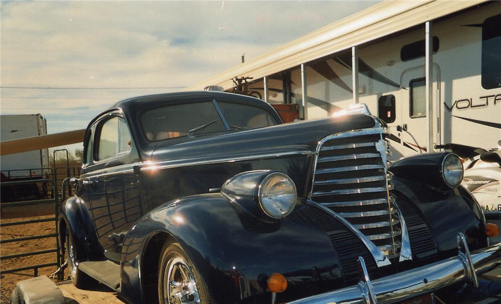 1938 OLDSMOBILE CUSTOM CLUB COUPE