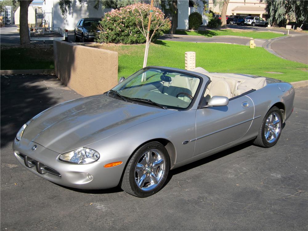 1999 JAGUAR XK8 CONVERTIBLE