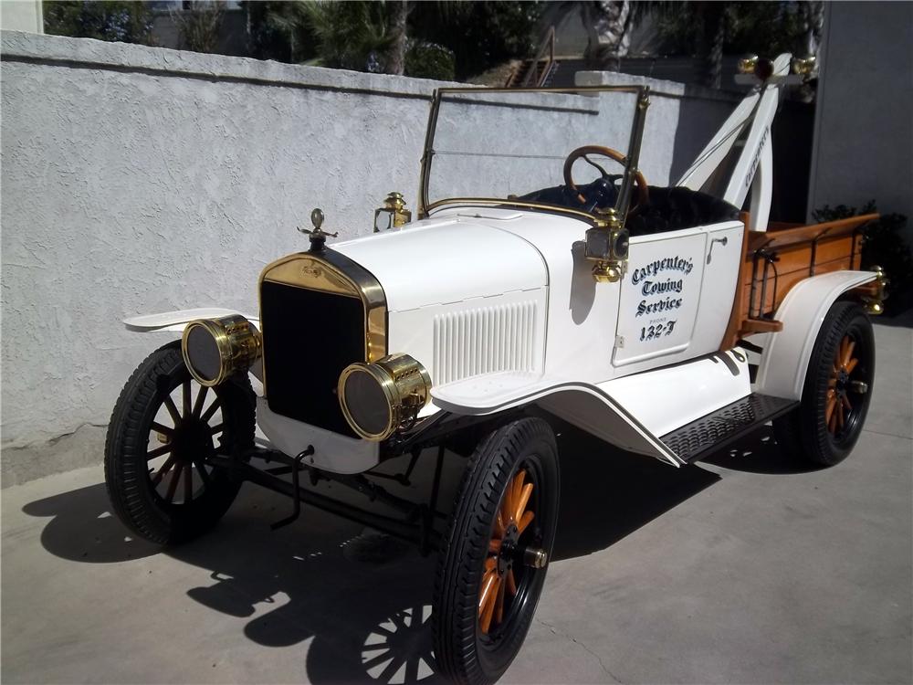 1926 FORD MODEL T TOW TRUCK