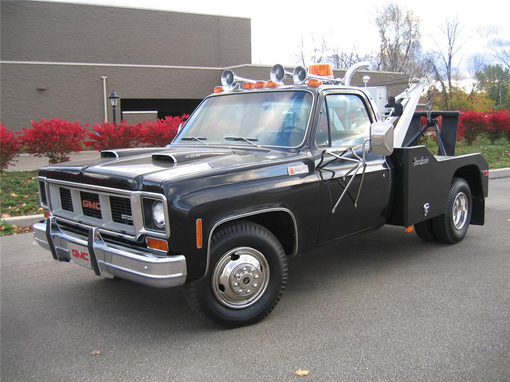 1974 GMC HOLMES 1-TON WRECKER TRUCK