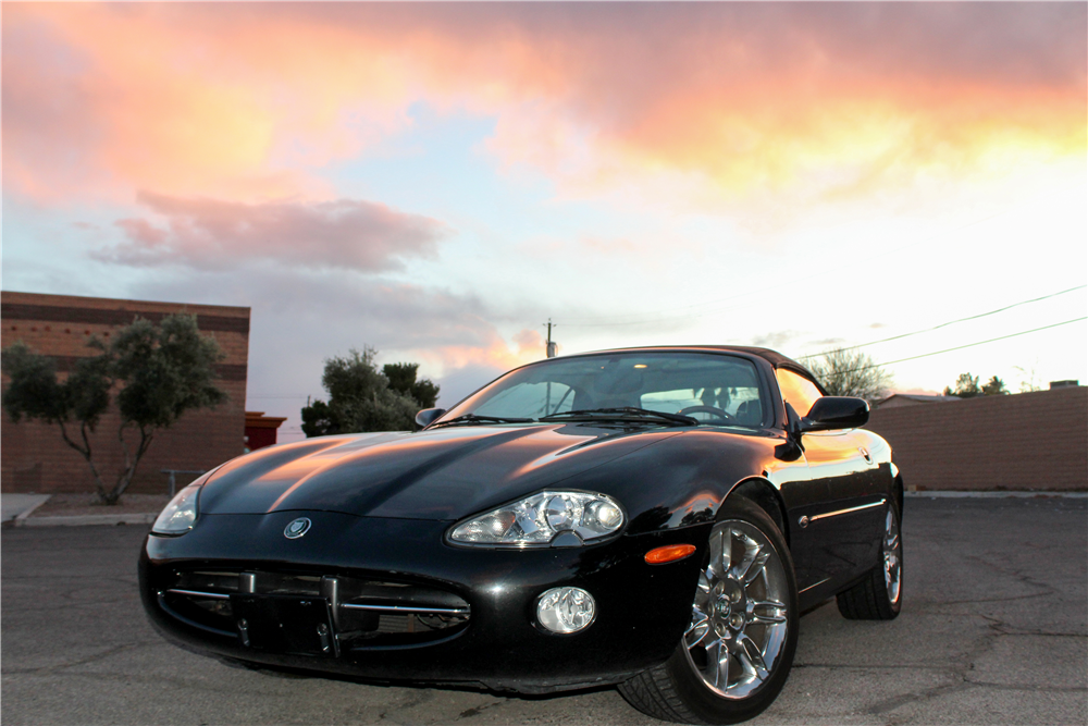 2001 JAGUAR XK8 CONVERTIBLE