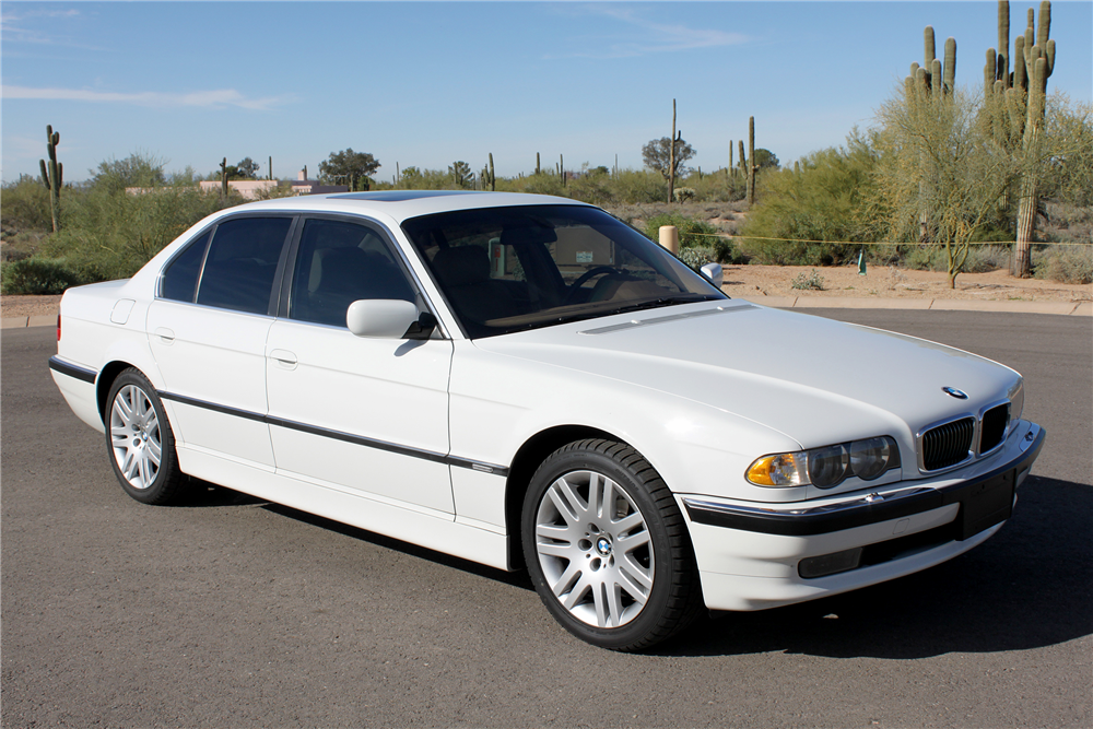 2001 BMW 740I 4-DOOR SEDAN