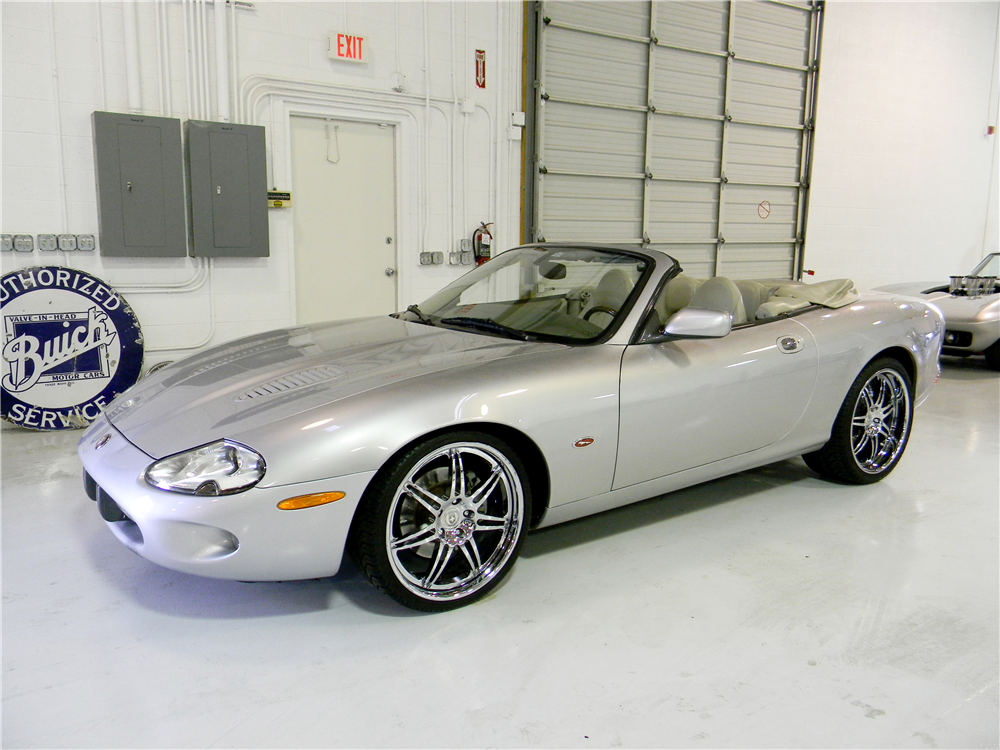 2000 JAGUAR XKR CONVERTIBLE