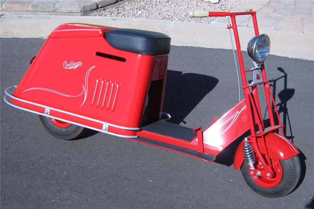 1947 CUSHMAN STEP-THROUGH HALF-SIZE SCOOTER