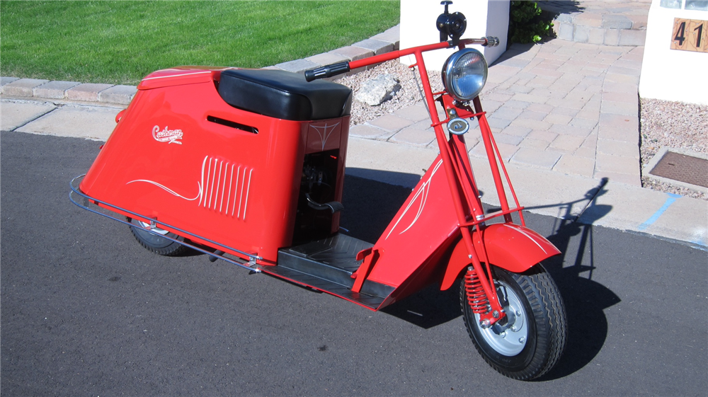 1946 CUSHMAN STEP-THROUGH SCOOTER